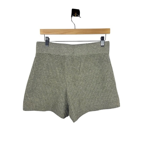 Abercrombie & Fitch Women’s Lounge Collection Wool Knit Shorts Tan Size M - Picture 3 of 6